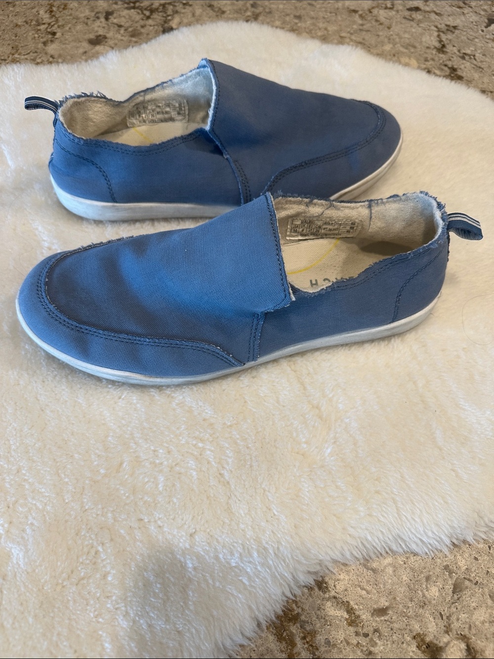 Vionic beach shoes